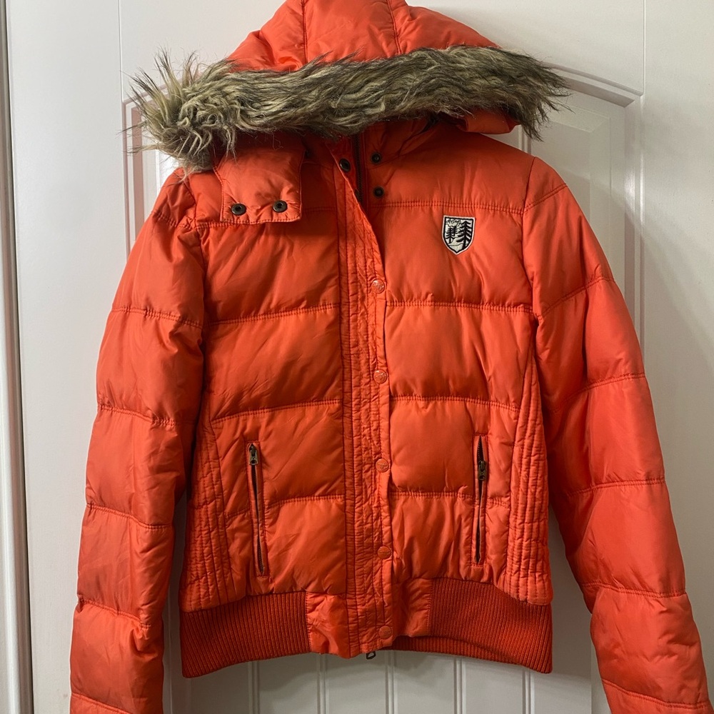Vintage American Eagle Outfitters Bright Orange Puffer Jacket with Faux Fur Hood
